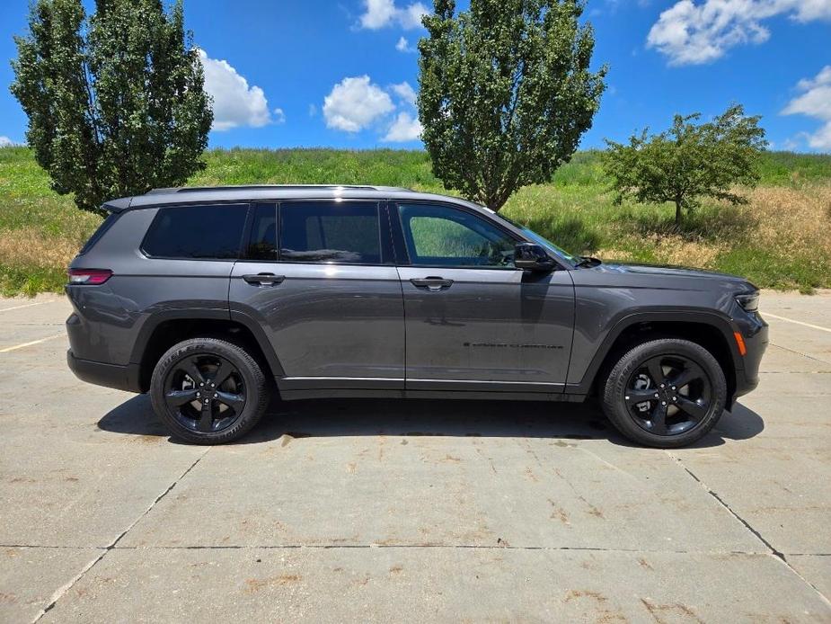 new 2024 Jeep Grand Cherokee L car, priced at $44,198