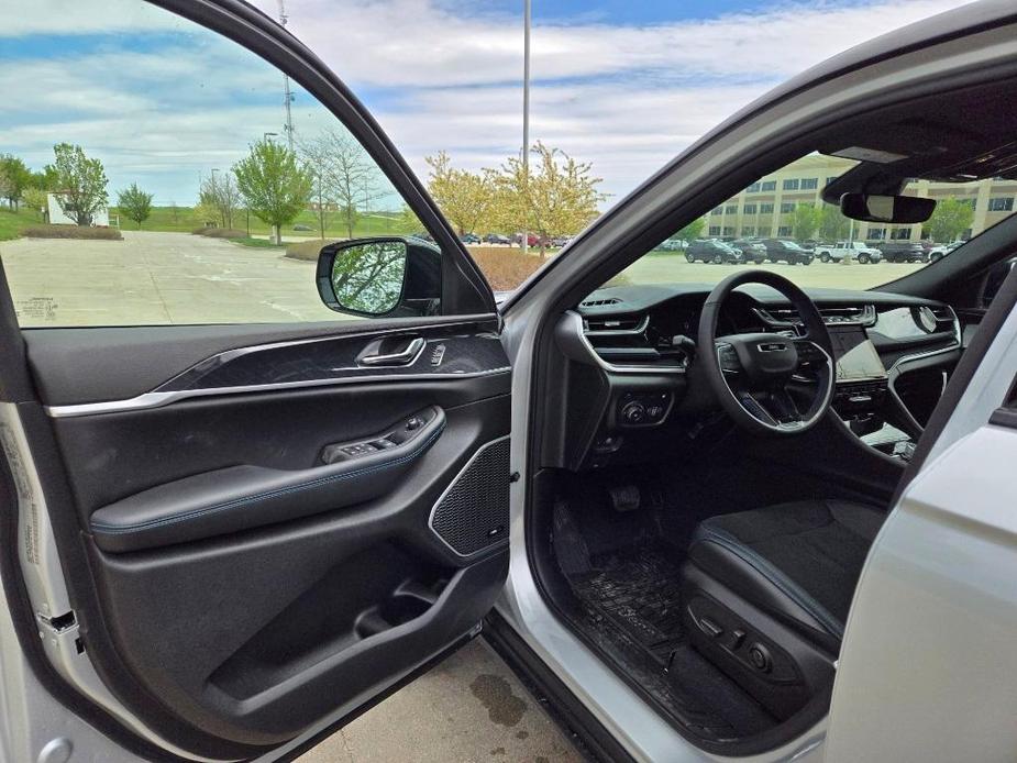 new 2024 Jeep Grand Cherokee 4xe car, priced at $44,870