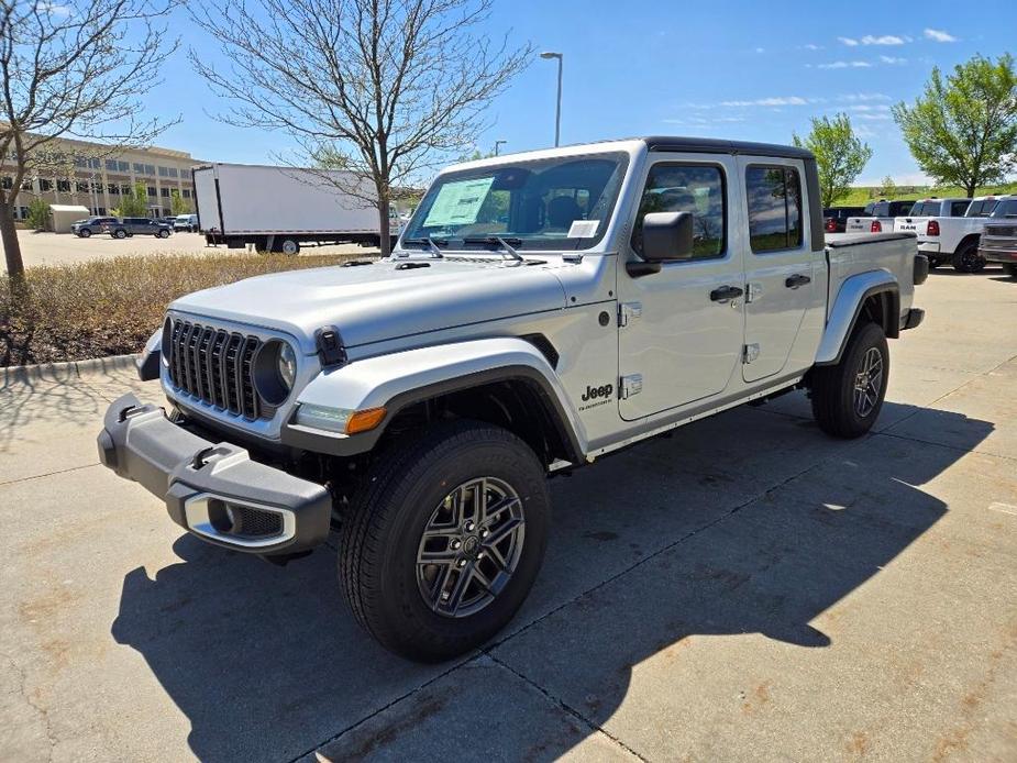 new 2024 Jeep Gladiator car, priced at $47,695