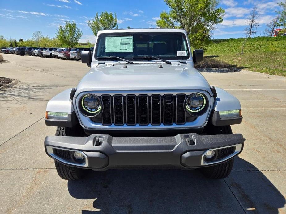 new 2024 Jeep Gladiator car, priced at $47,695