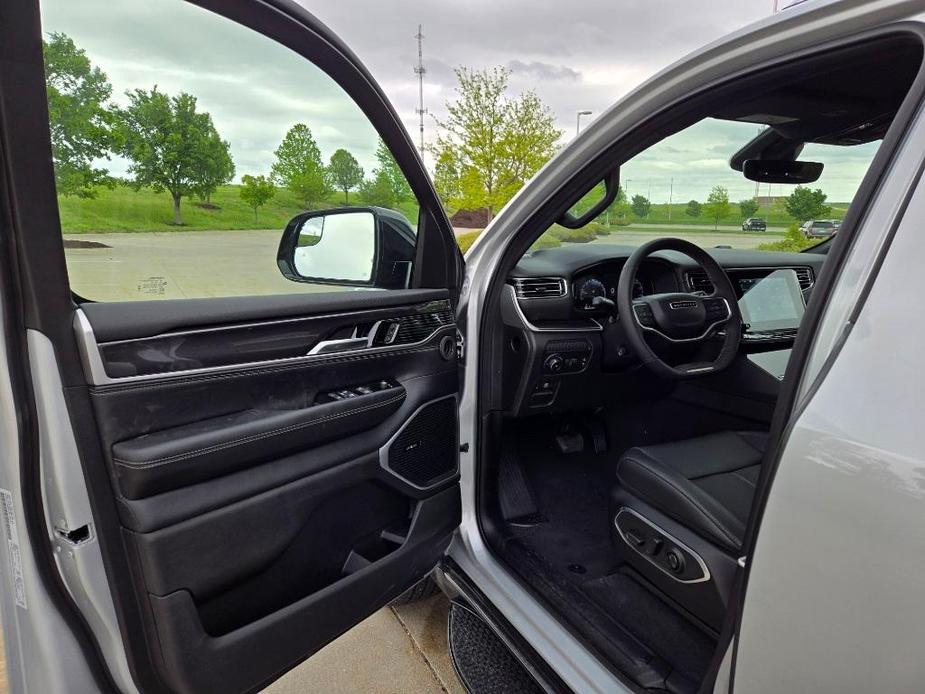 new 2024 Jeep Wagoneer car, priced at $62,553