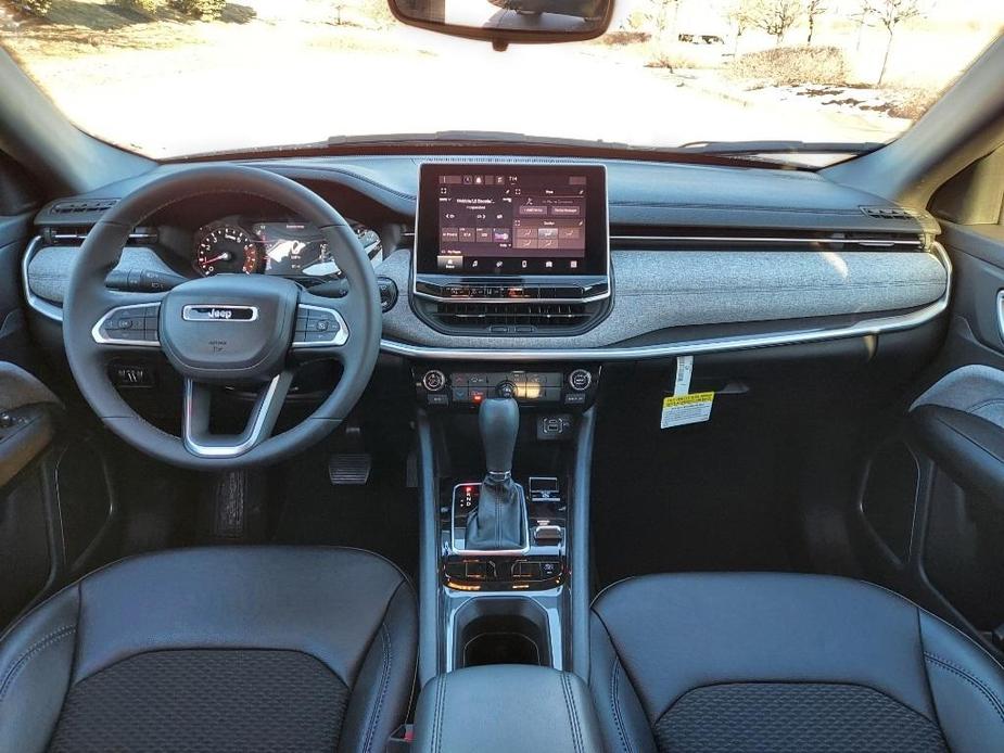 new 2023 Jeep Compass car, priced at $30,000