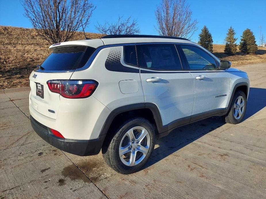 new 2023 Jeep Compass car, priced at $30,000