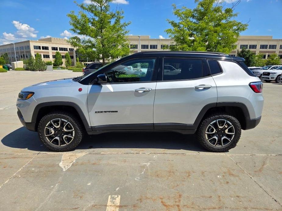 new 2024 Jeep Compass car, priced at $32,891