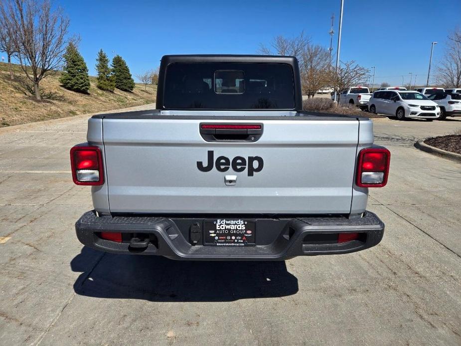 new 2024 Jeep Gladiator car, priced at $40,065