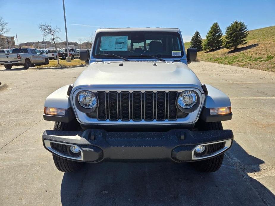 new 2024 Jeep Gladiator car, priced at $40,065