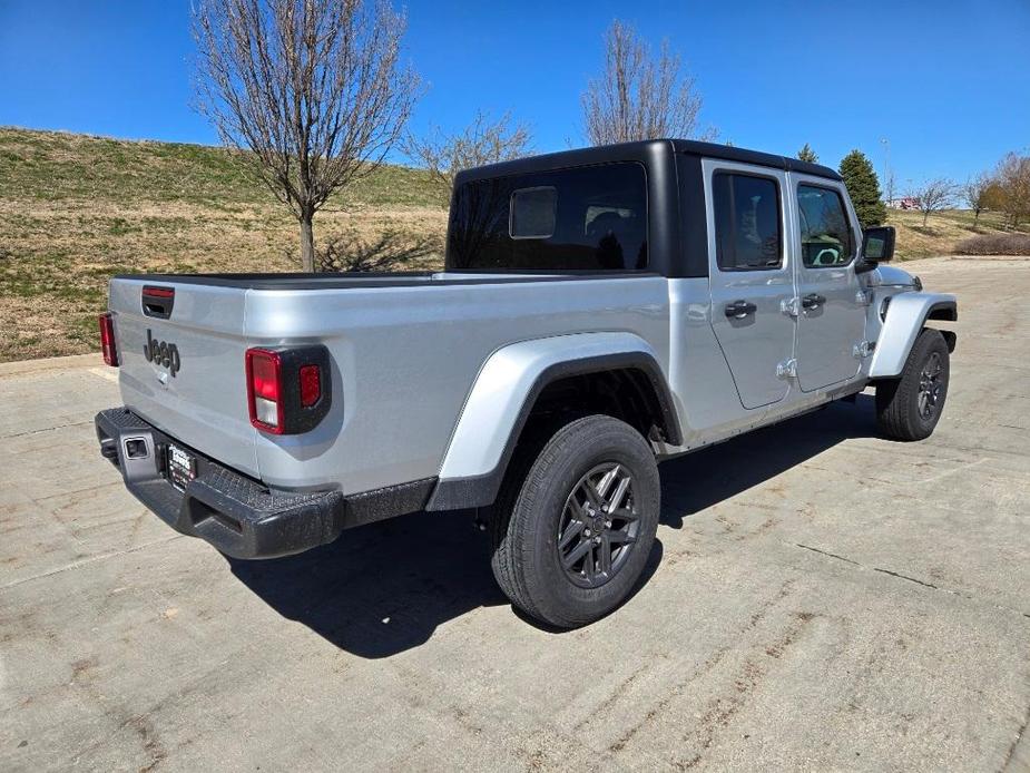 new 2024 Jeep Gladiator car, priced at $40,065