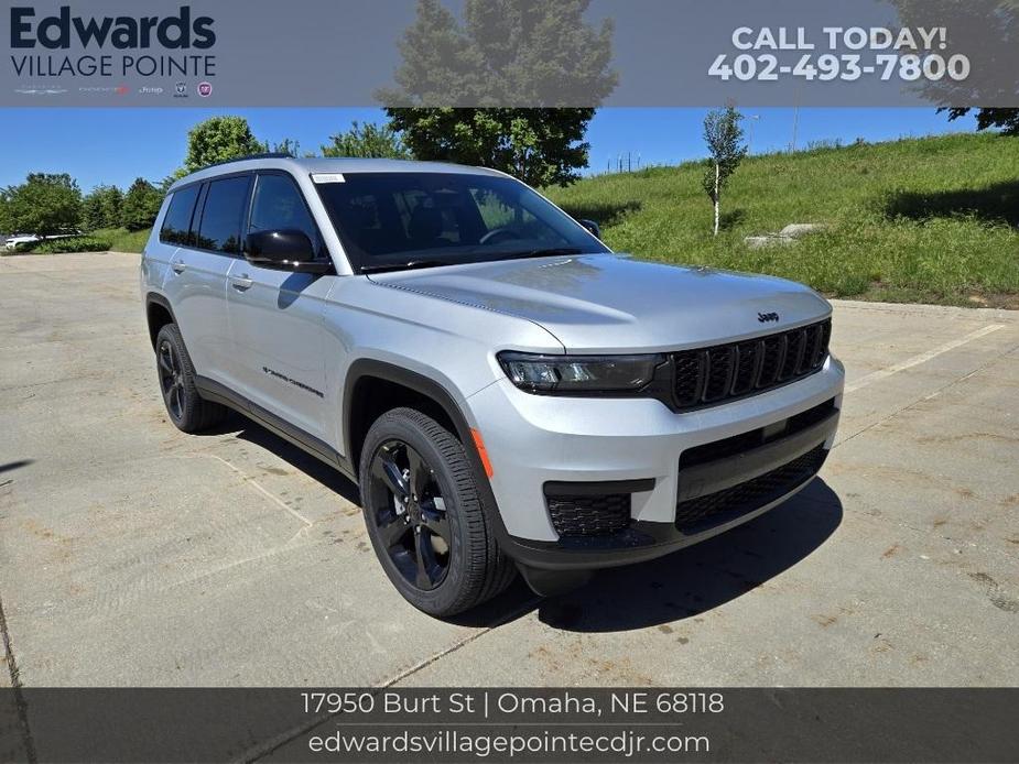 new 2024 Jeep Grand Cherokee L car, priced at $43,302