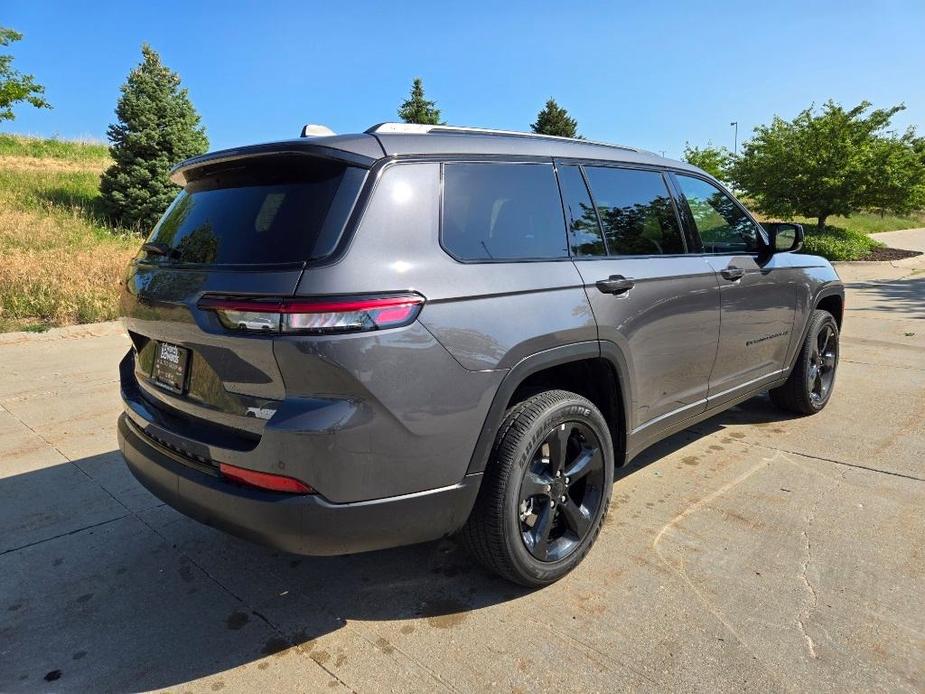 new 2024 Jeep Grand Cherokee L car, priced at $43,302