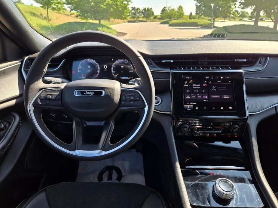 new 2024 Jeep Grand Cherokee L car, priced at $43,302