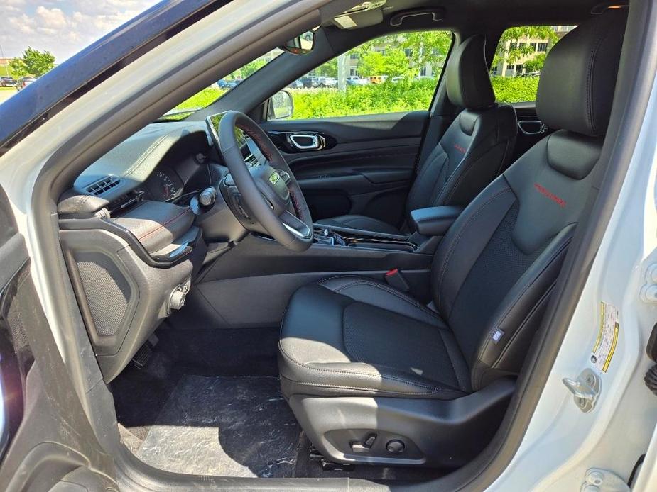 new 2024 Jeep Compass car, priced at $32,343