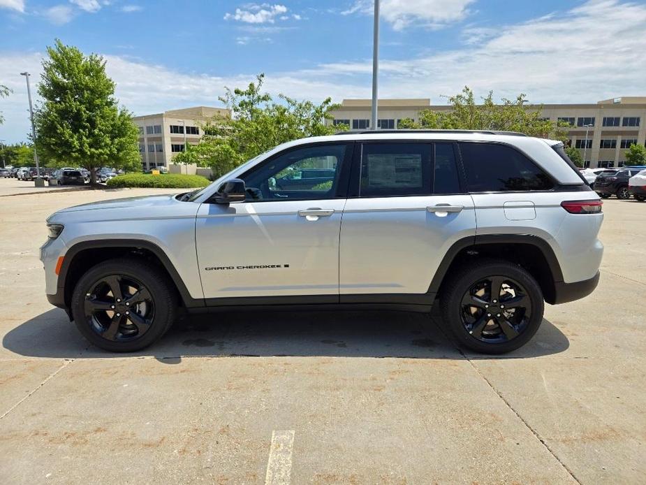 new 2024 Jeep Grand Cherokee car, priced at $41,842