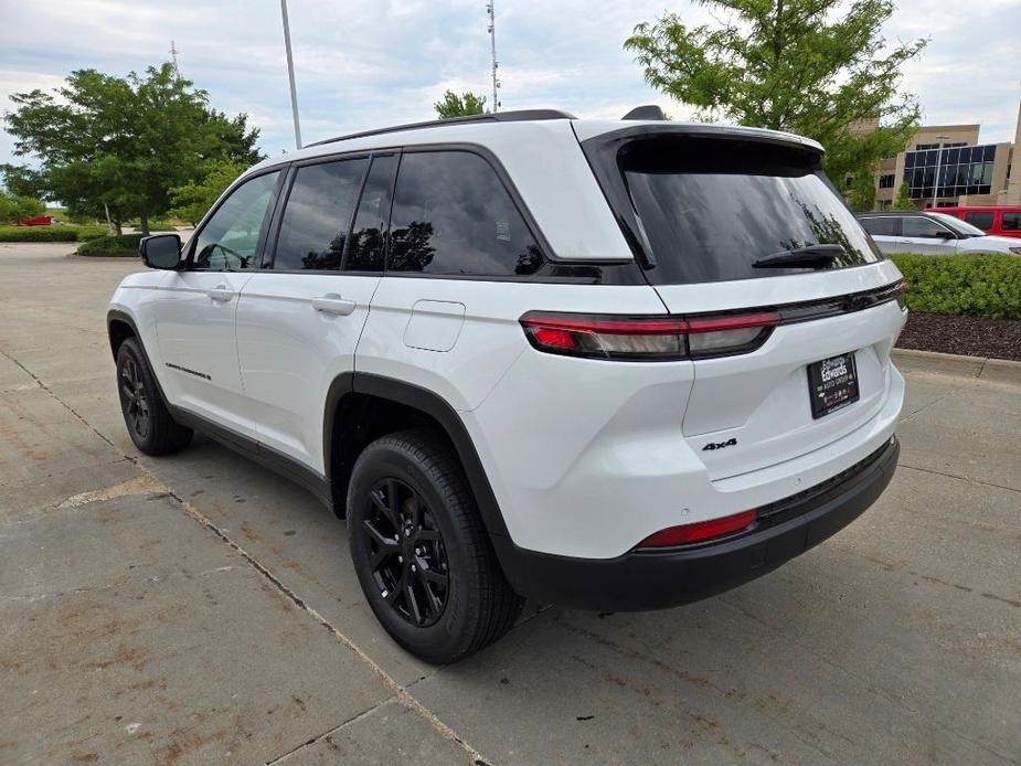 new 2024 Jeep Grand Cherokee car, priced at $39,376