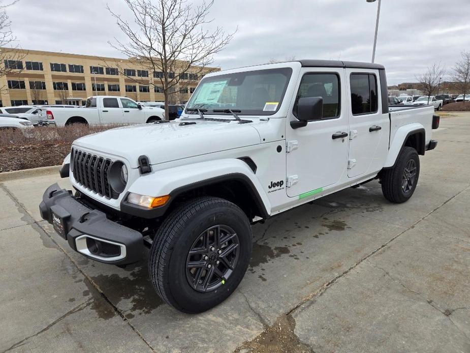 new 2024 Jeep Gladiator car, priced at $41,415