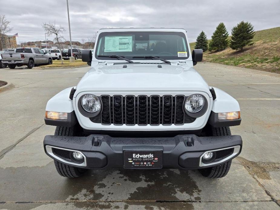 new 2024 Jeep Gladiator car, priced at $41,415