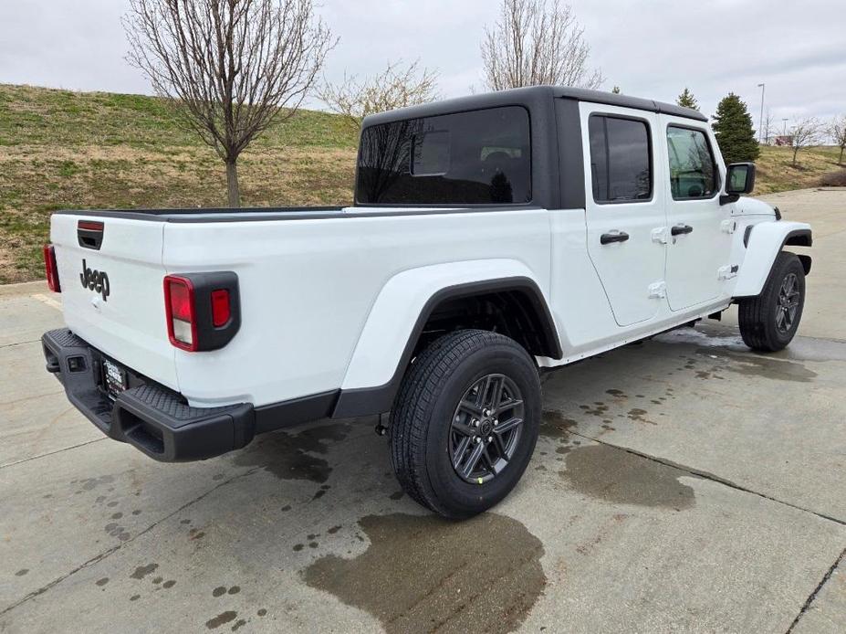 new 2024 Jeep Gladiator car, priced at $41,415