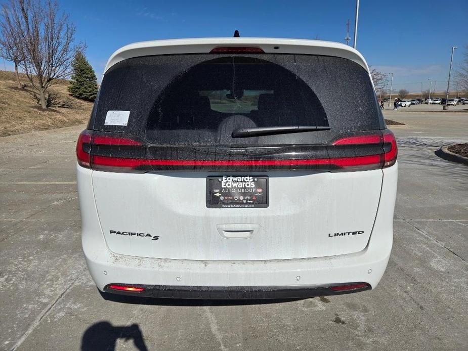 new 2024 Chrysler Pacifica car, priced at $43,145