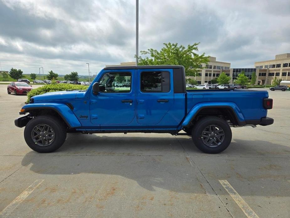 new 2024 Jeep Gladiator car, priced at $41,951