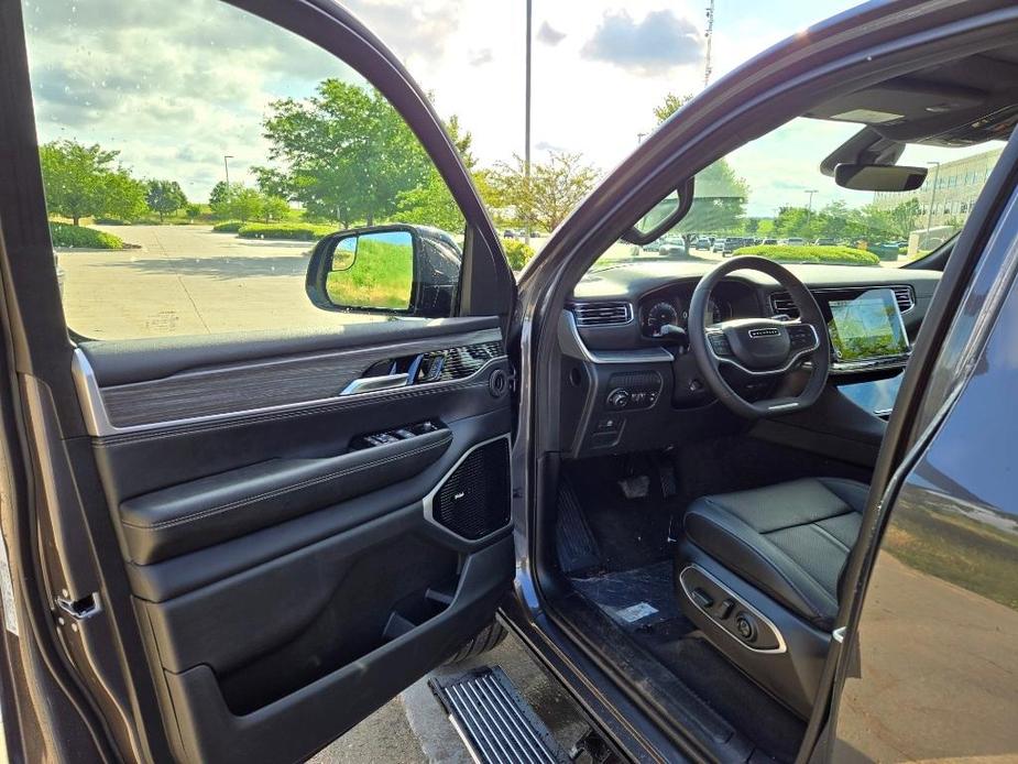 new 2024 Jeep Wagoneer L car, priced at $91,267