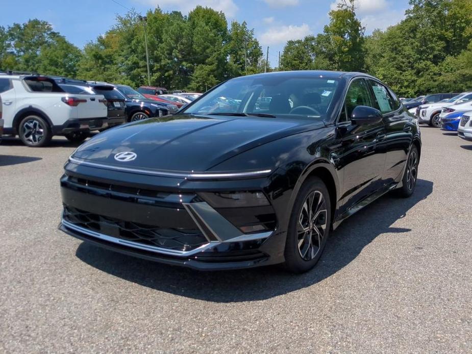 new 2024 Hyundai Sonata car, priced at $29,180