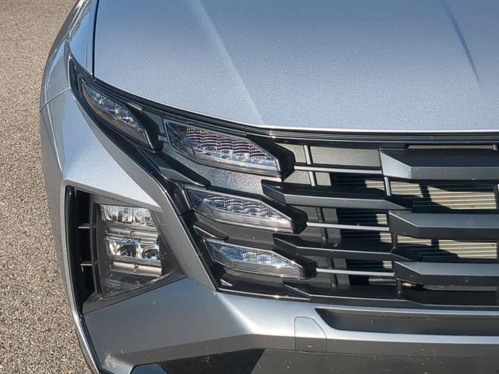 used 2025 Hyundai TUCSON Hybrid car, priced at $32,988