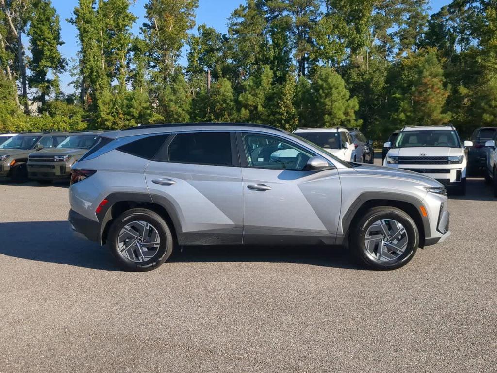 used 2025 Hyundai TUCSON Hybrid car, priced at $32,988