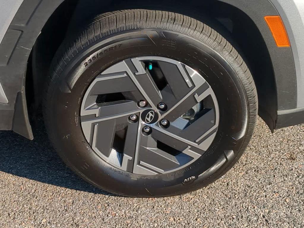 used 2025 Hyundai TUCSON Hybrid car, priced at $32,988