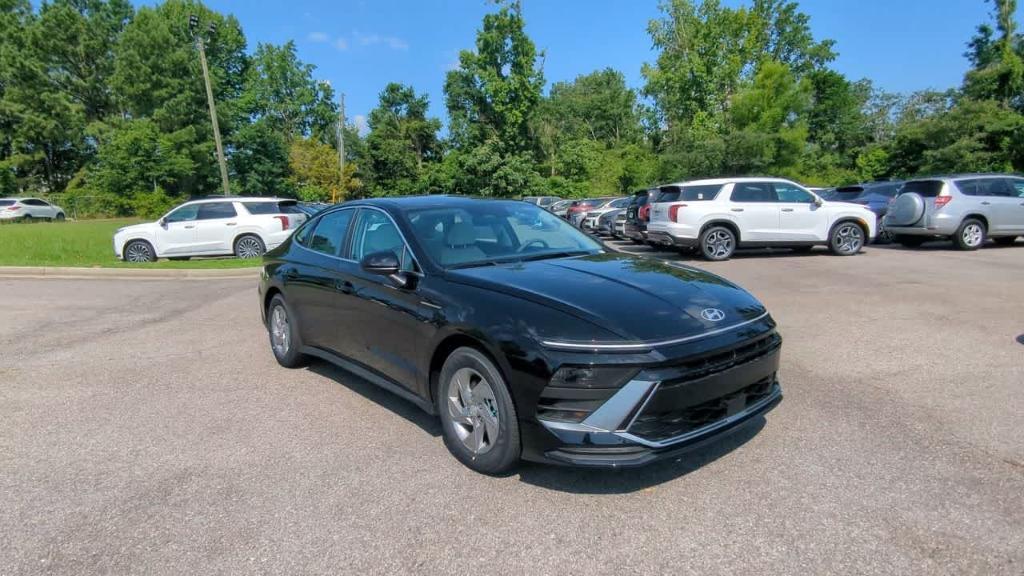 new 2025 Hyundai Sonata car, priced at $28,740
