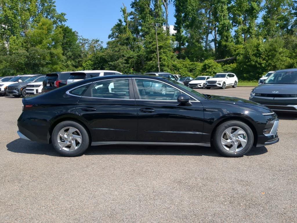 new 2025 Hyundai Sonata car, priced at $28,740
