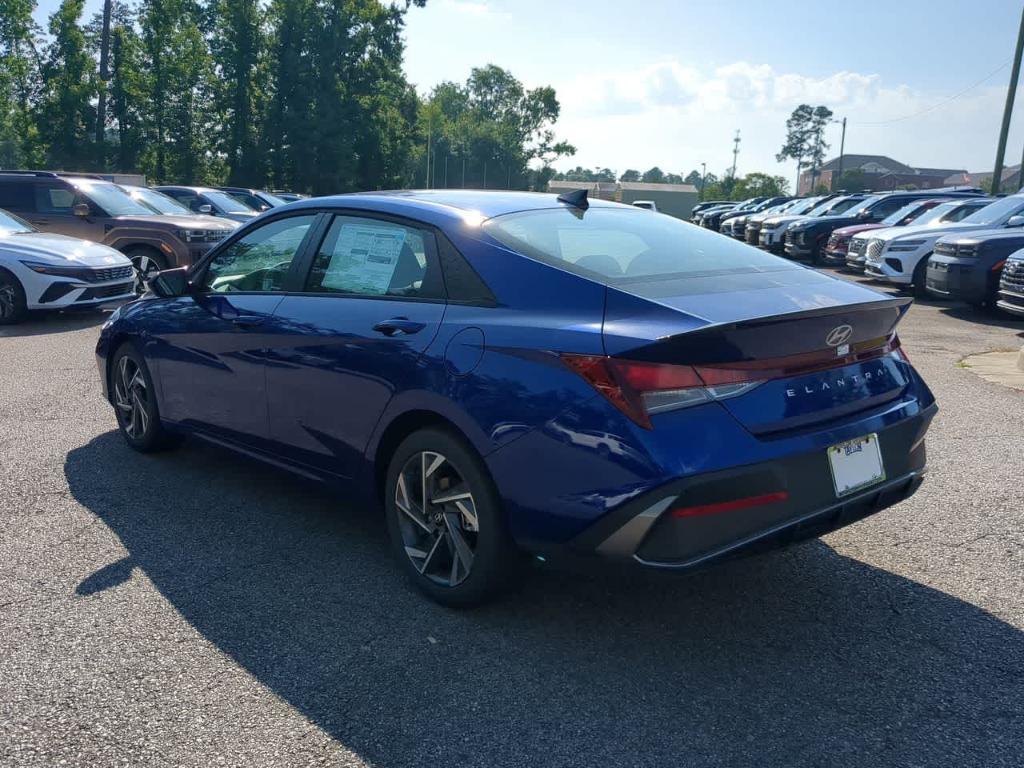new 2025 Hyundai Elantra car, priced at $25,035