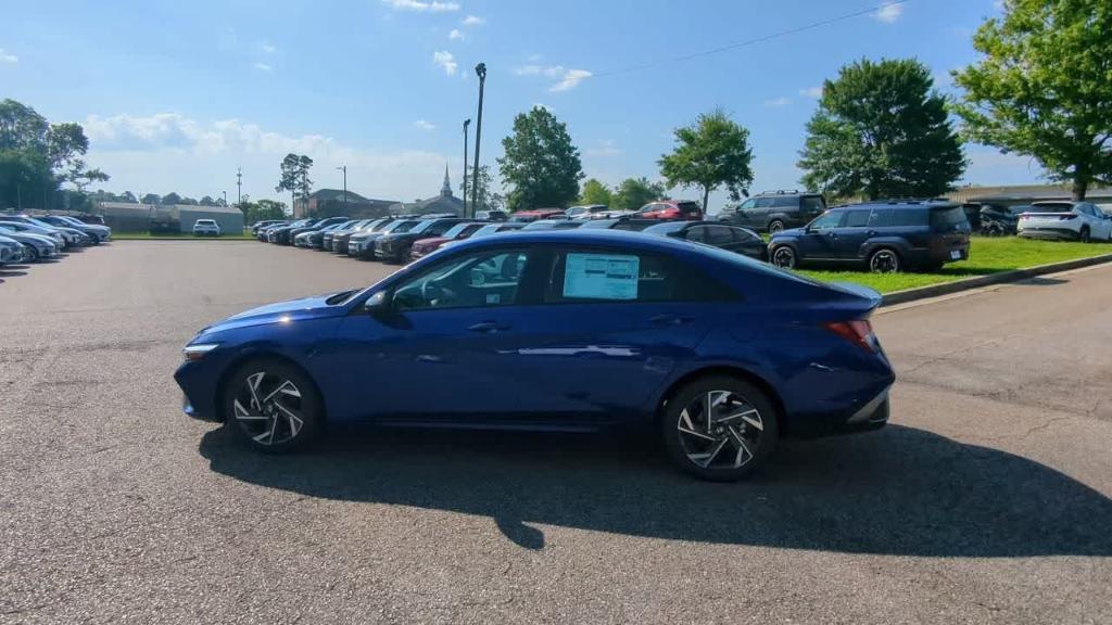new 2025 Hyundai Elantra car, priced at $25,035