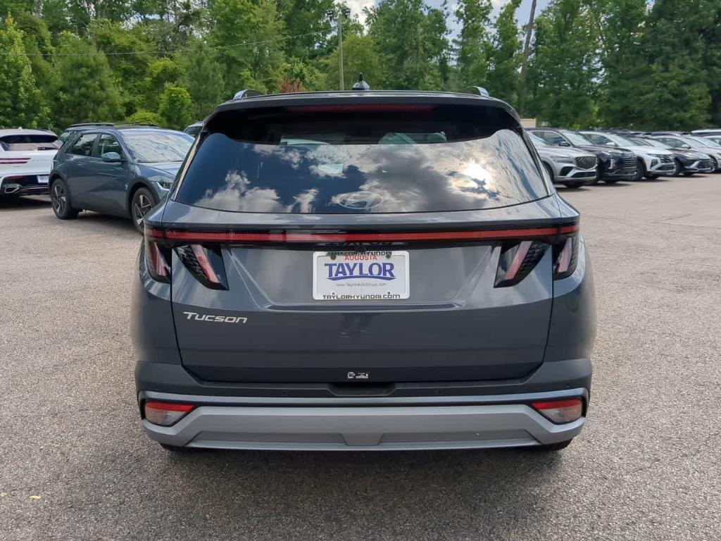new 2025 Hyundai Tucson car, priced at $40,690
