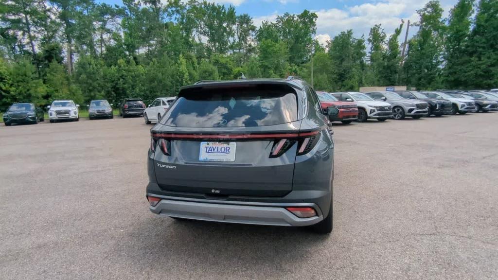 new 2025 Hyundai Tucson car, priced at $40,690