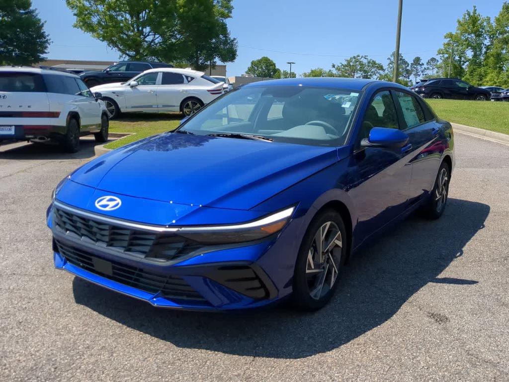 new 2025 Hyundai Elantra car, priced at $27,585
