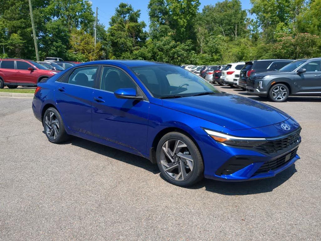 new 2025 Hyundai Elantra car, priced at $27,585
