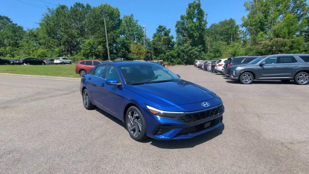 new 2025 Hyundai Elantra car, priced at $27,585