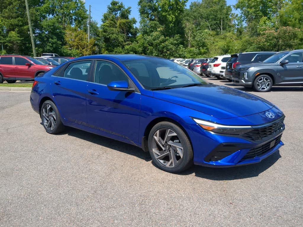 new 2025 Hyundai Elantra car, priced at $27,585