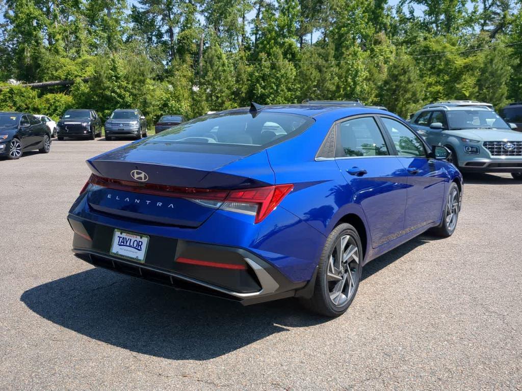 new 2025 Hyundai Elantra car, priced at $27,585