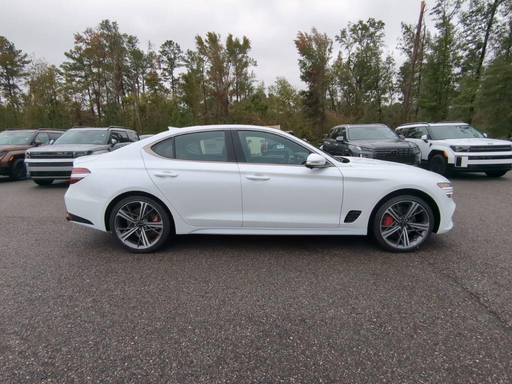 new 2025 Genesis G70 car, priced at $59,275