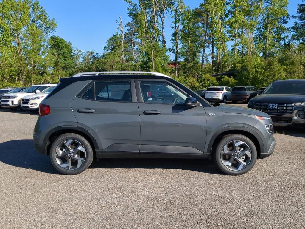 new 2025 Hyundai Venue car, priced at $25,540