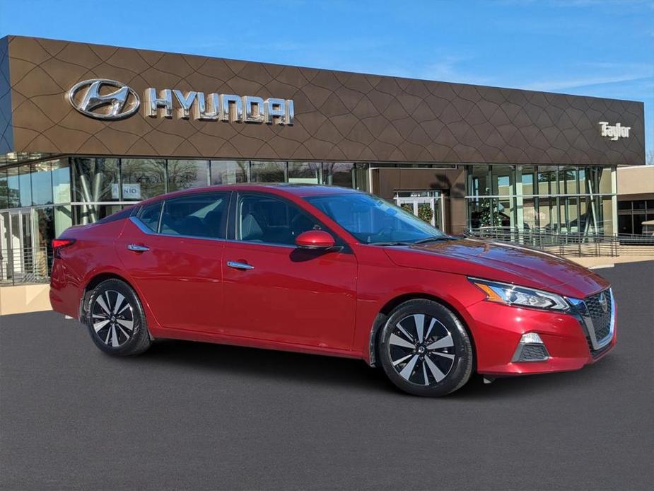 used 2021 Nissan Altima car, priced at $21,877