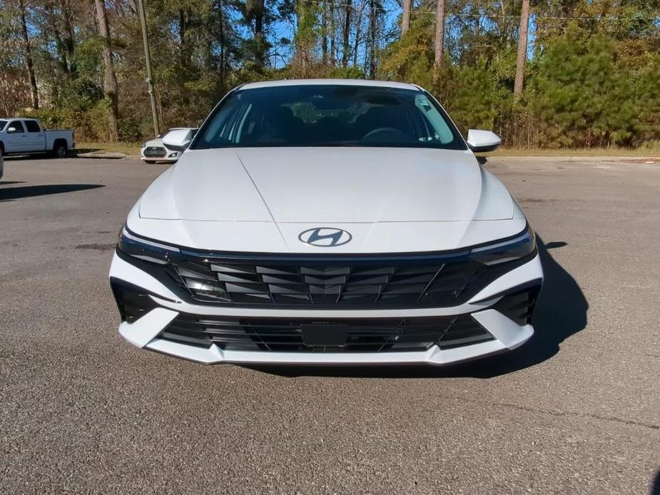 new 2024 Hyundai Elantra car, priced at $27,525