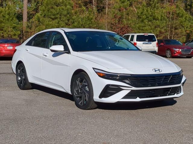 new 2024 Hyundai Elantra car, priced at $27,525