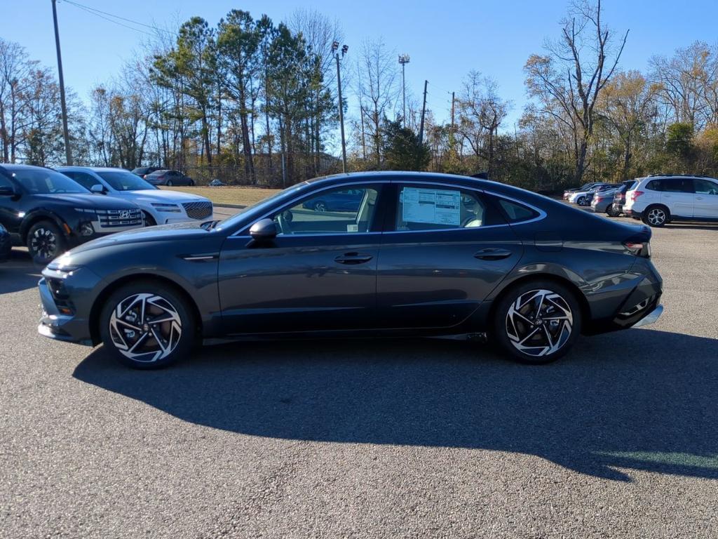 new 2025 Hyundai Sonata car, priced at $32,505