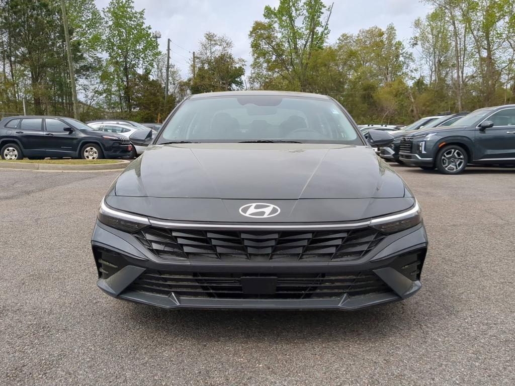 new 2025 Hyundai Elantra car, priced at $26,210