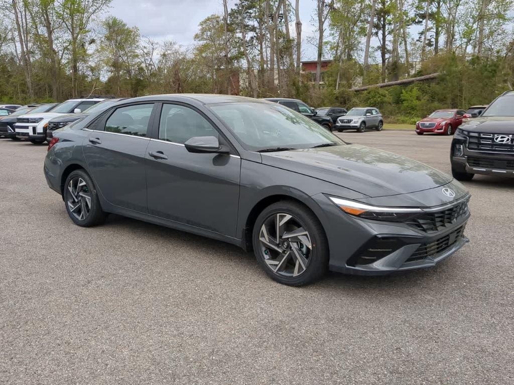 new 2025 Hyundai Elantra car, priced at $27,460