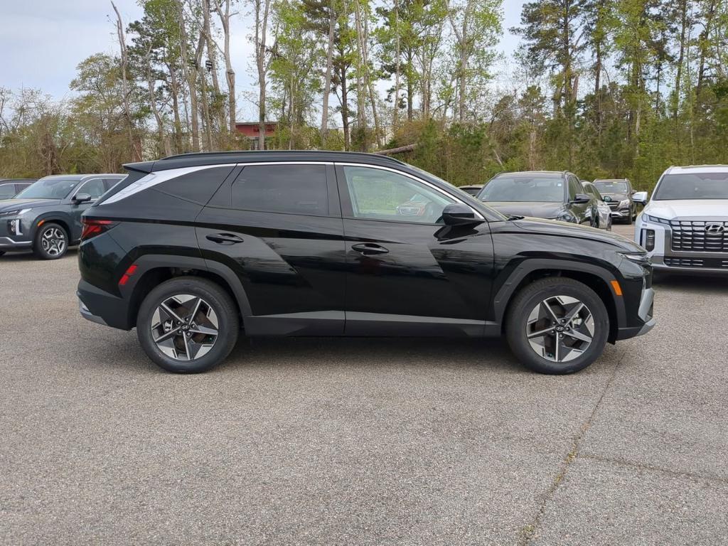new 2025 Hyundai Tucson car, priced at $32,500