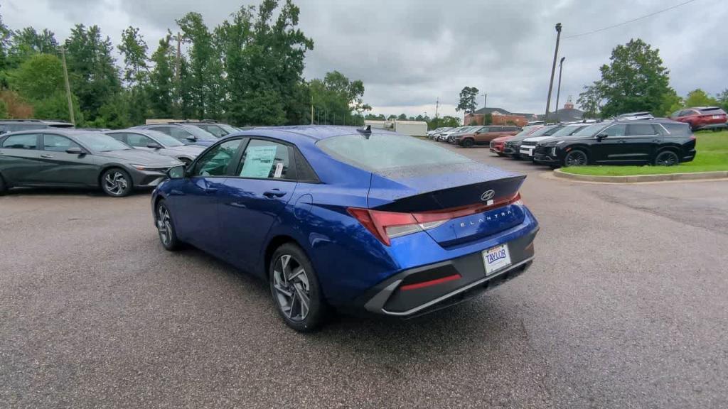new 2025 Hyundai Elantra car, priced at $24,335