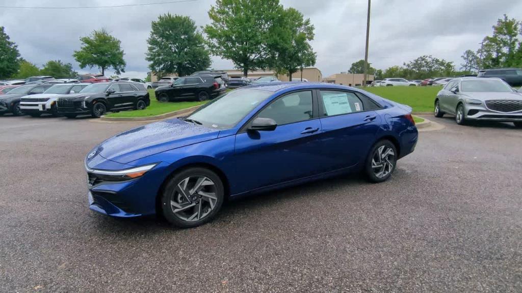 new 2025 Hyundai Elantra car, priced at $24,335