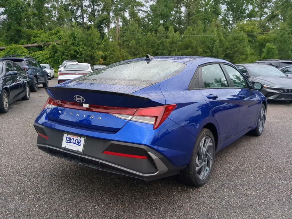 new 2025 Hyundai Elantra car, priced at $24,335